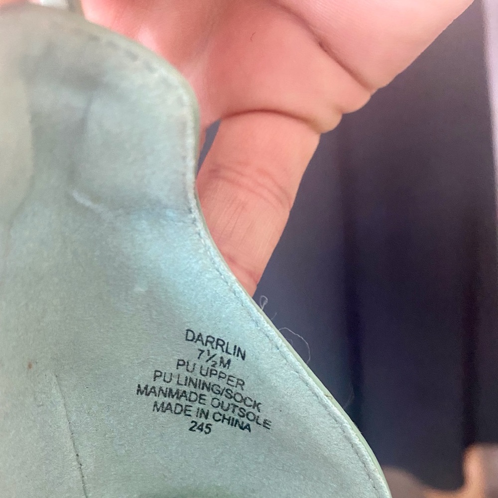 Steve Madden/Madden Girl Mint Darrlin Pump-Heels - Picture 6 of 6